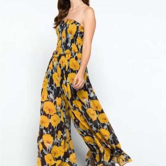 💕Free People Sophia Floral Print Smocked Strapless jumpsuit NWT - Picture 1 of 8